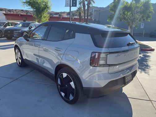 2025 Volvo EX30 Twin Motor Plus