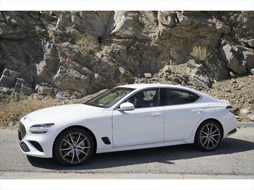 2024 Genesis G70 2.5T RWD