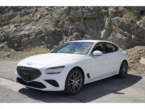 2024 Genesis G70 2.5T RWD