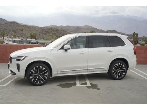 2026 Volvo XC90 B6 Plus 7-Seater