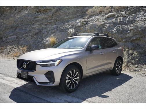 2025 Volvo XC60 B5 Core