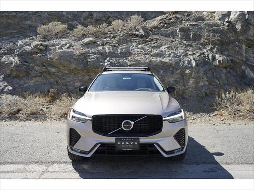 2025 Volvo XC60 B5 Core