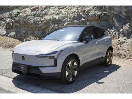 2025 Volvo EX30 Twin Motor Plus