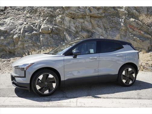 2025 Volvo EX30 Twin Motor Plus