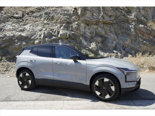 2025 Volvo EX30 Twin Motor Plus