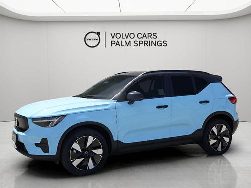 2025 Volvo EX40 Twin Motor Core