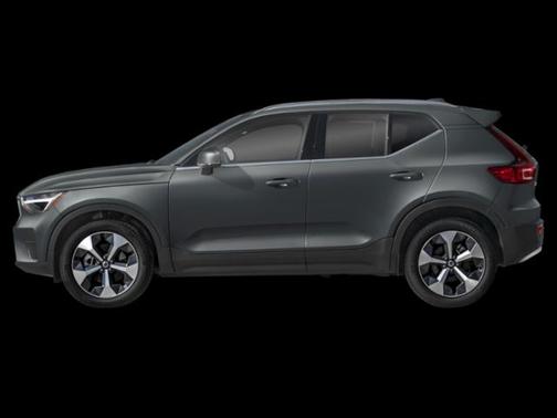2025 Volvo XC40 B5 Ultra Dark Theme