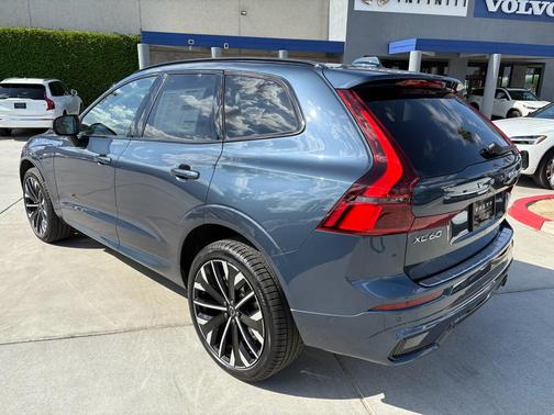 2026 Volvo XC60 Plug-In Hybrid T8 Ultra