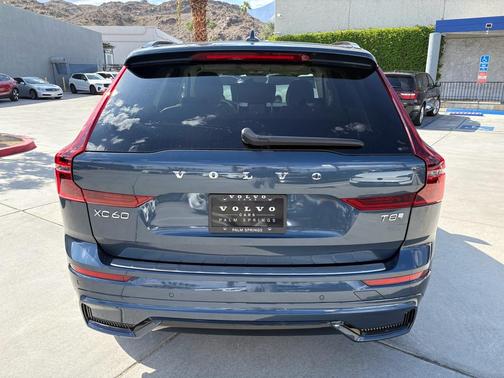 2026 Volvo XC60 Plug-In Hybrid T8 Ultra