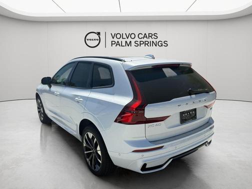 Crystal White Metallic 2026 Volvo XC60 Plug-In Hybrid T8 Plus