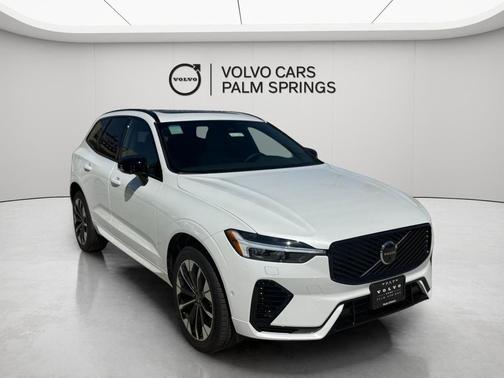 Crystal White Metallic 2026 Volvo XC60 Plug-In Hybrid T8 Plus
