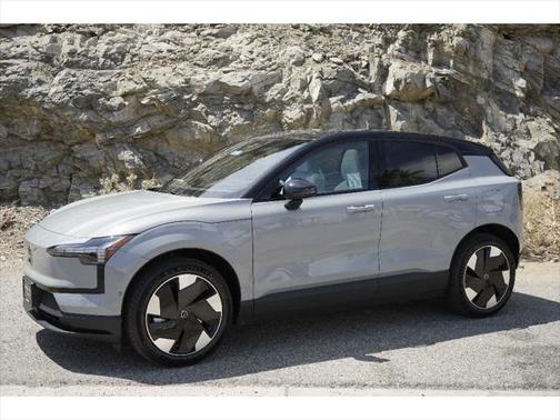 2025 Volvo EX30 Twin Motor Ultra
