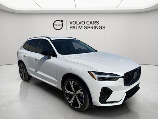 2024 Volvo XC60 Recharge Plug-In Hybrid T8 Ultimate Dark Theme