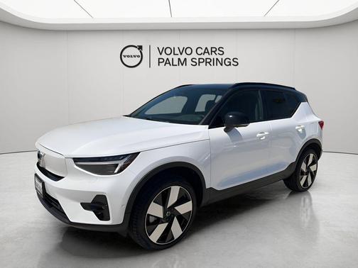 Crystal White Metallic 2023 Volvo XC40 Recharge Pure Electric Twin Ultimate