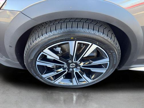 2023 Volvo V60 Cross Country B5 Ultimate