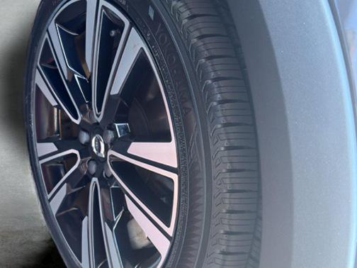 2023 Volvo V60 Cross Country B5 Ultimate