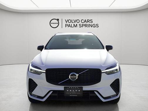 2025 Volvo XC60 B5 Core