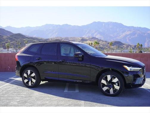 2025 Volvo XC60 Plug-In Hybrid T8 Plus