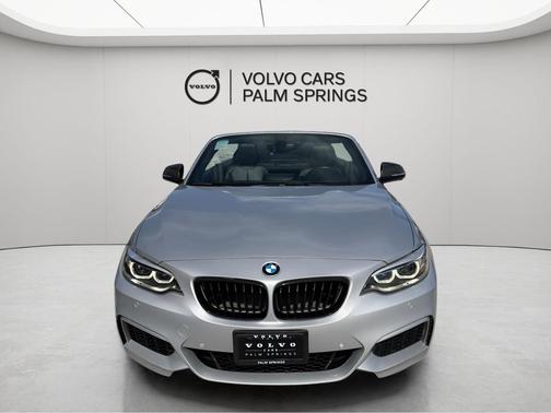 Glacier Silver Metallic 2017 BMW M240 i