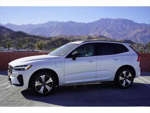 2025 Volvo XC60 Plug-In Hybrid T8 Core
