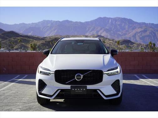 2025 Volvo XC60 Plug-In Hybrid T8 Core