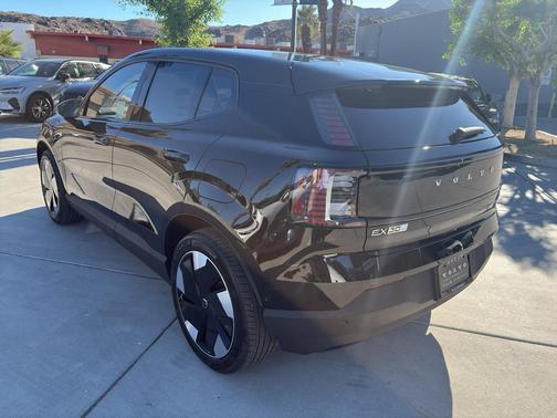 2025 Volvo EX30 Twin Motor Ultra