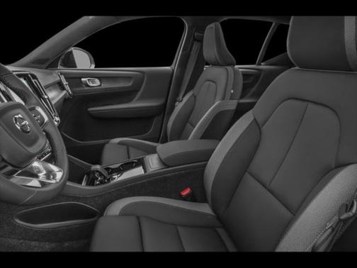 2025 Volvo EX40 Twin Motor Core
