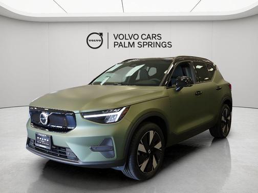 2025 Volvo EX40 Twin Motor Core