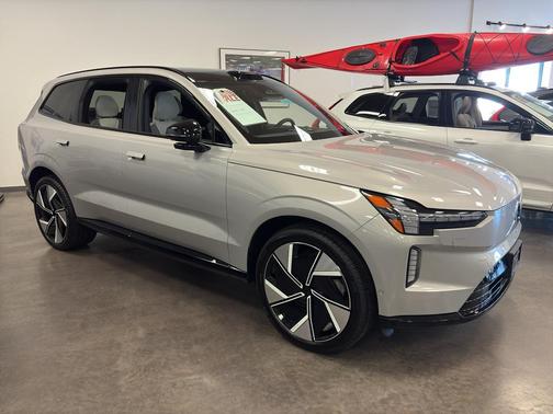 2025 Volvo EX90 Twin Motor Performance Ultra