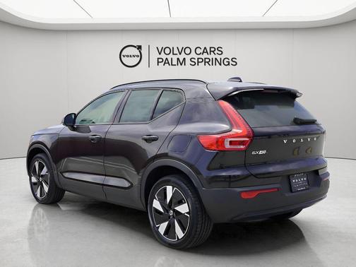 2025 Volvo EX40 Twin Motor Core