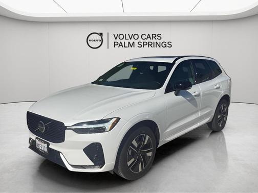 Crystal White Metallic 2026 Volvo XC60 B5 Core