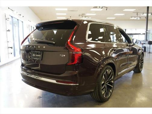 2025 Volvo XC90 Plug-In Hybrid T8 Ultra 6-Seater
