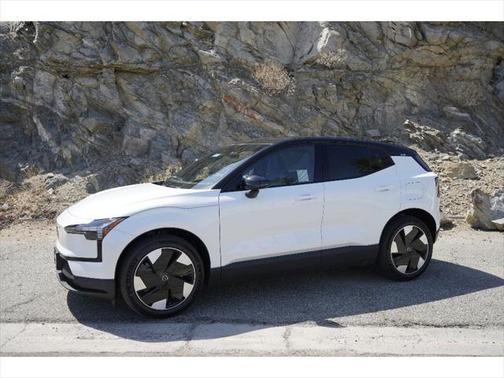 2025 Volvo EX30 Twin Motor Plus