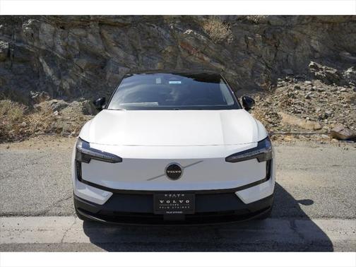 2025 Volvo EX30 Twin Motor Plus