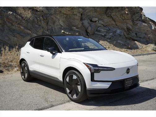 2025 Volvo EX30 Twin Motor Plus