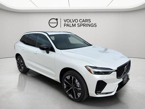 Crystal White Metallic 2026 Volvo XC60 B5 Plus