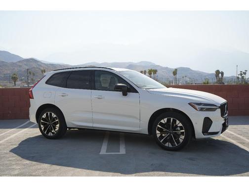 2026 Volvo XC60 B5 Plus