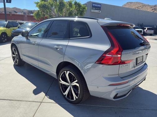 2025 Volvo XC60 Plug-In Hybrid T8 Ultra