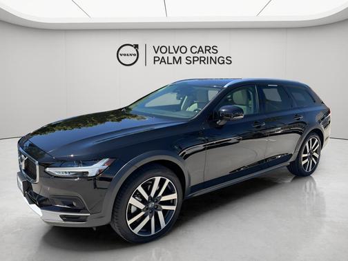 Black 2025 Volvo V90 Cross Country B6 Plus
