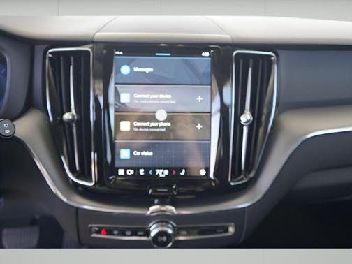 2025 Volvo XC60 B5 Core