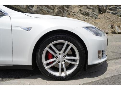 2014 Tesla Model S Performance