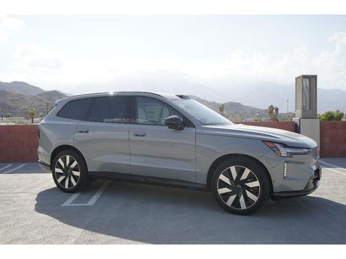 2025 Volvo EX90 Twin Motor Performance Ultra 6-Seater