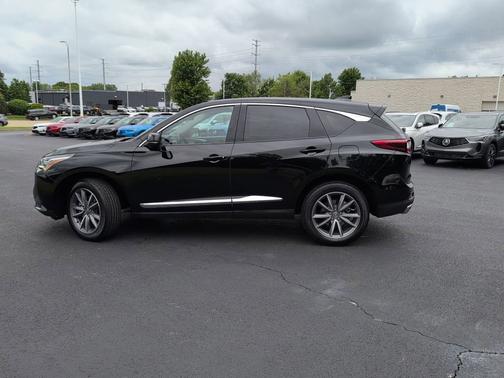 Majestic Black Pearl 2023 Acura RDX