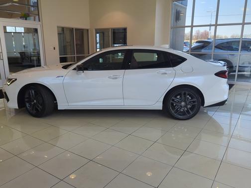 2025 Acura TLX 