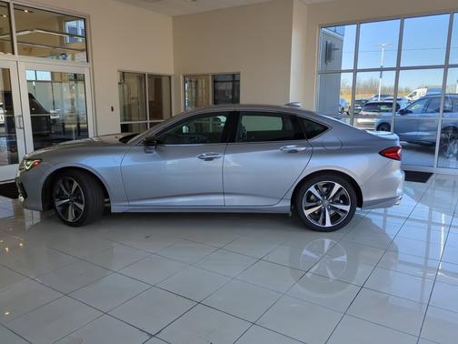 2025 Acura TLX 