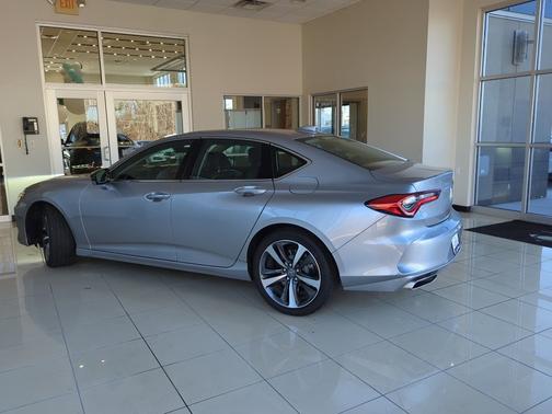 2025 Acura TLX 