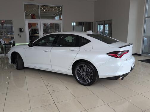 2025 Acura TLX 