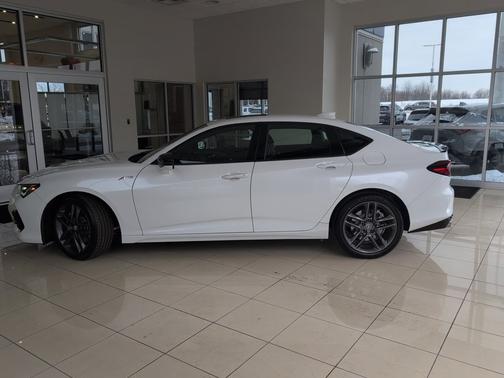 2025 Acura TLX 