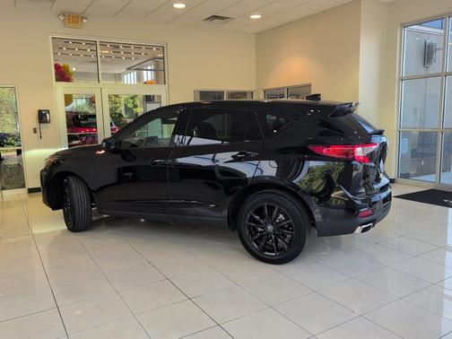 2025 Acura RDX 
