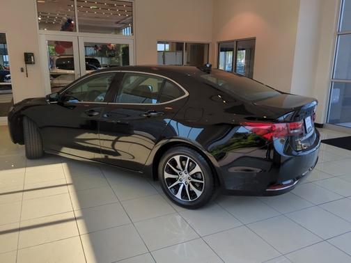 2017 Acura TLX